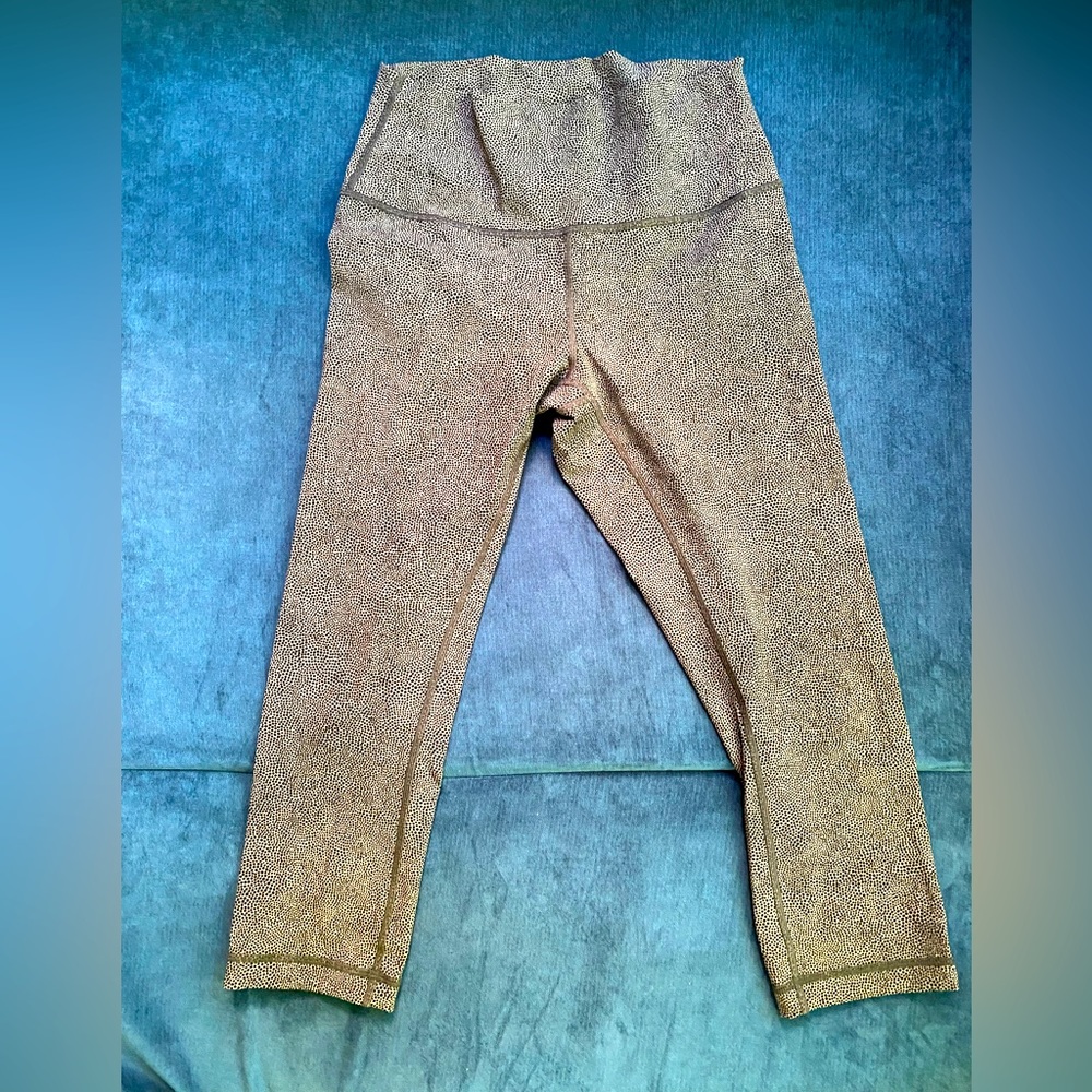 Lululemon Wunder Under high rise luxtreme crop 21”